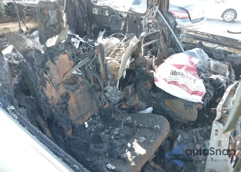 2019 Dodge Grand Caravan Sxt z USA, uszkodzony, nr VIN 2C4RDGCG7KR544369